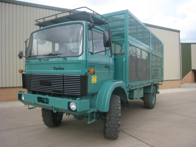 Iveco 110 - 16 4x4 service / lube truck